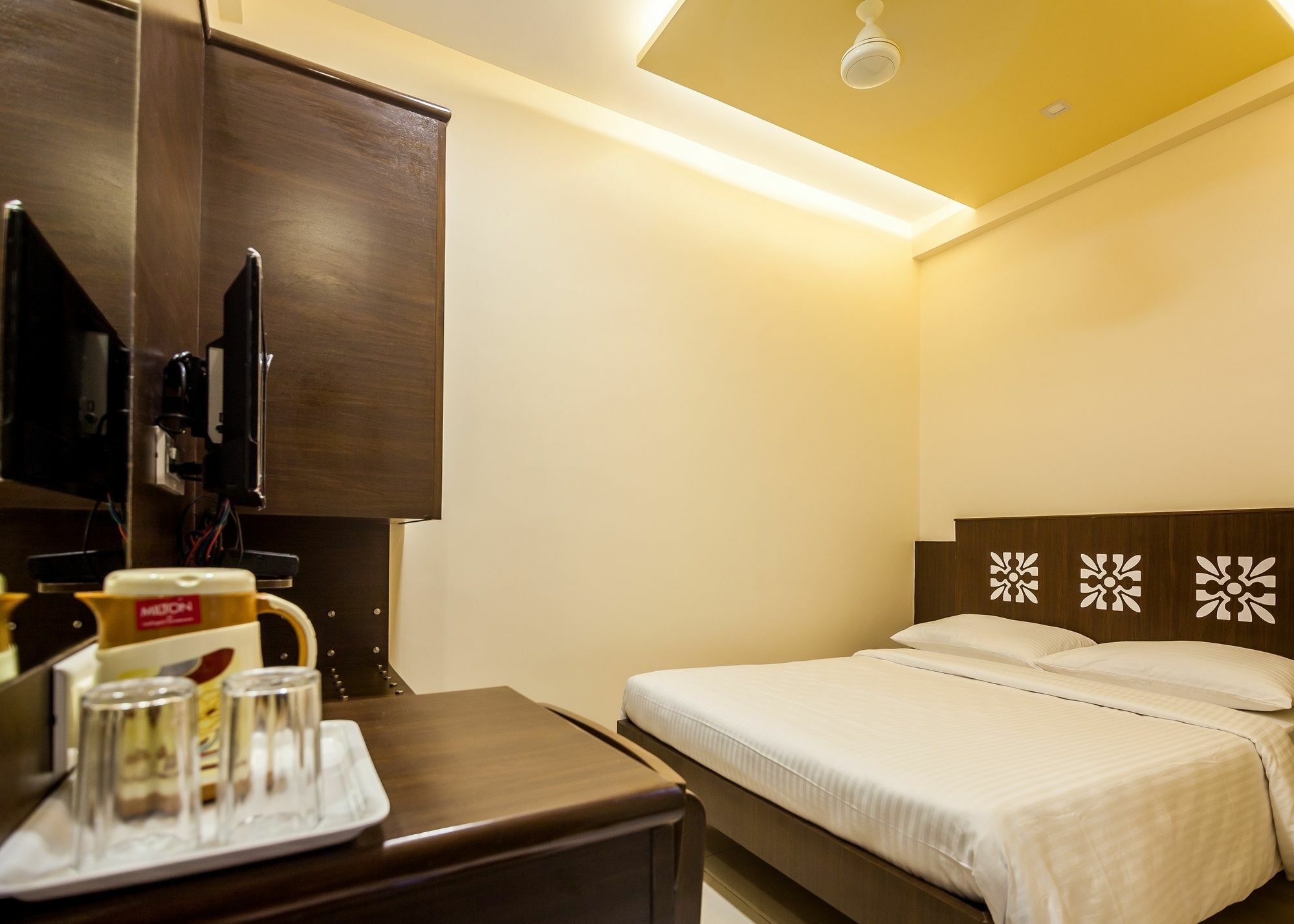 City Guest House - Dadar Bombaj Exteriér fotografie